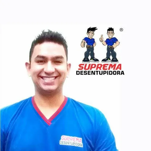 Técnico da Suprema em atendimento de controle de pragas